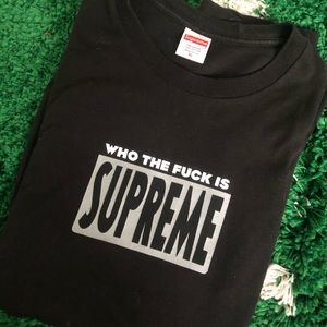 Supreme “Who the is supreme” t-shirt